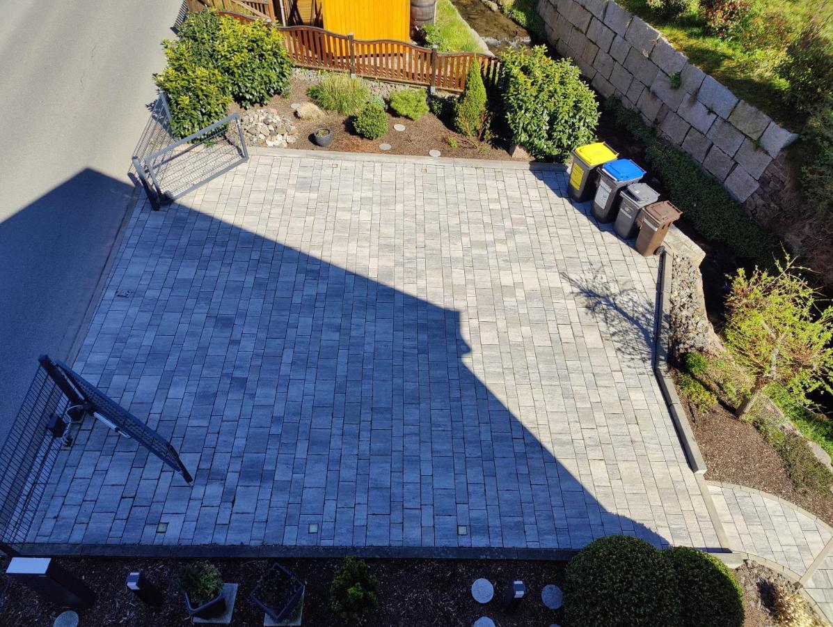 Ferienhaus Villa Adelsberg Mit Dachterrasse In Zentraler Lage Fuer Bis Zu 10 Personen Chemnitz Dış mekan fotoğraf